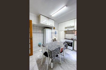 Casa à venda com 240m², 3 quartos e 3 vagasCozinha