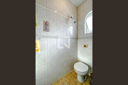 Casa à venda com 240m², 3 quartos e 3 vagasBanheiro