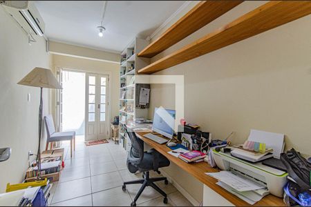 Escritório de casa de condomínio para alugar com 3 quartos, 220m² em Tristeza, Porto Alegre