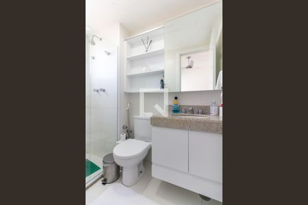 Apartamento à venda com 84m², 2 quartos e 3 vagasBanheiro da Suíte 1