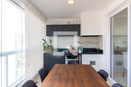 Apartamento à venda com 84m², 2 quartos e 3 vagasVaranda