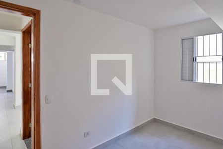 Quarto 1 de casa para alugar com 2 quartos, 50m² em Vila Moraes, São Paulo