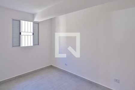 Quarto 1 de casa para alugar com 2 quartos, 50m² em Vila Moraes, São Paulo