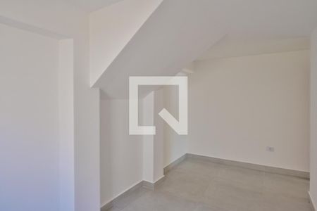 Quarto 2 de casa para alugar com 2 quartos, 50m² em Vila Moraes, São Paulo