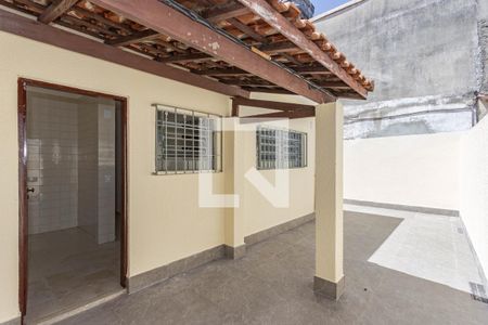 Casa para alugar com 80m², 2 quartos e 1 vaga Casa para alugar com 80m², 2 quartos e 1 vagaQuintal