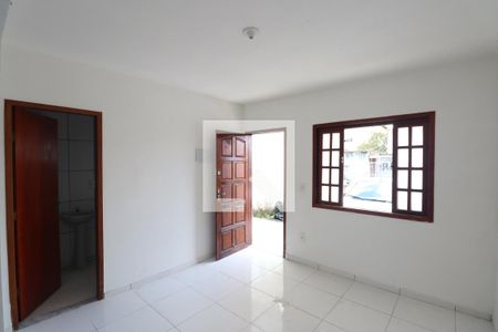Sala de casa para alugar com 1 quarto, 72m² em Laranjal, São Gonçalo