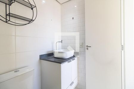 Apartamento à venda com 61m², 3 quartos e 1 vaga Apartamento à venda com 61m², 3 quartos e 1 vagaBanheiro da Suíte