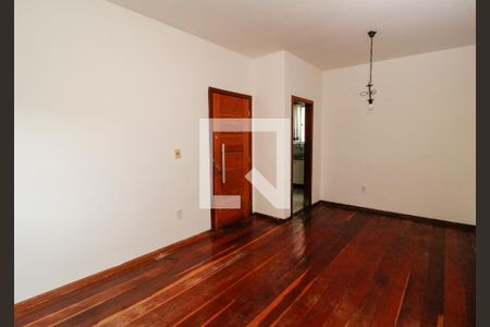 Sala de apartamento para alugar com 3 quartos, 100m² em Paraíso, Belo Horizonte