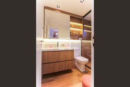 Apartamento à venda com 195m², 3 quartos e 3 vagasBanheiro da Suíte 2