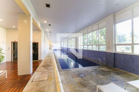 Apartamento à venda com 195m², 3 quartos e 3 vagasPiscina Coberta