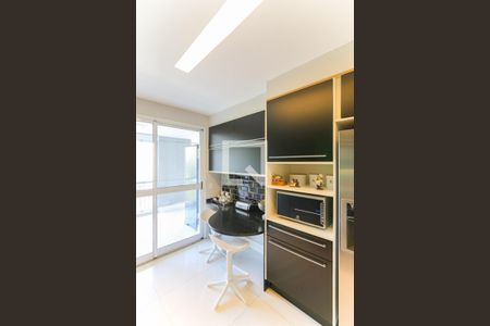 Apartamento à venda com 195m², 3 quartos e 3 vagasCozinha