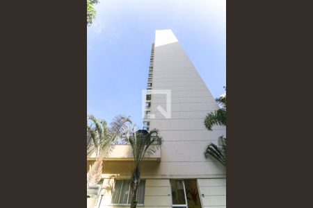 Apartamento à venda com 195m², 3 quartos e 3 vagasFachada