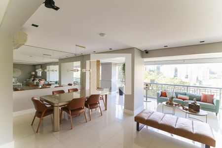 Apartamento à venda com 195m², 3 quartos e 3 vagasSala