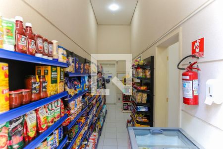 Apartamento à venda com 195m², 3 quartos e 3 vagasÁrea comum - minimercado 