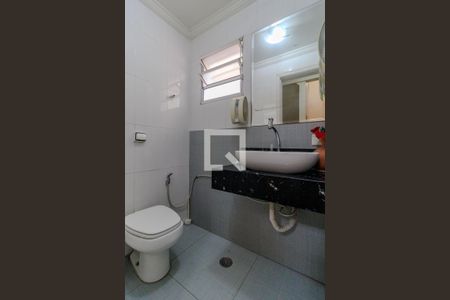 Lavabo de casa para alugar com 3 quartos, 350m² em Jardim Piracuama, São Paulo