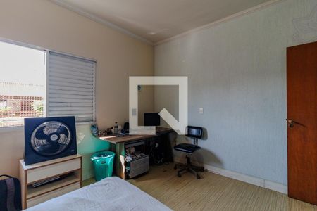 Casa à venda com 350m², 3 quartos e 2 vagas Casa à venda com 350m², 3 quartos e 2 vagasQuarto 2