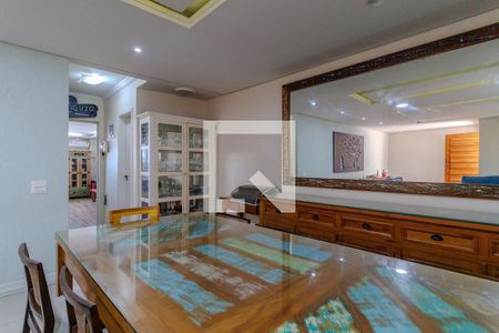 Sala de casa à venda com 3 quartos, 350m² em Jardim Piracuama, São Paulo