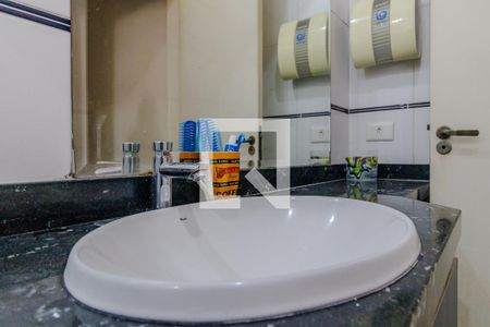 Casa à venda com 350m², 3 quartos e 2 vagas Casa à venda com 350m², 3 quartos e 2 vagasBanheiro