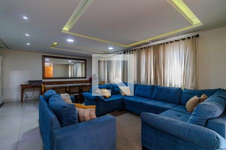 Sala de casa à venda com 3 quartos, 350m² em Jardim Piracuama, São Paulo