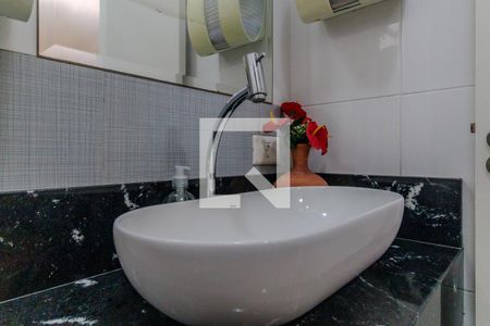 Lavabo de casa à venda com 3 quartos, 350m² em Jardim Piracuama, São Paulo