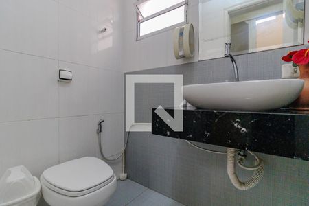 Lavabo de casa à venda com 3 quartos, 350m² em Jardim Piracuama, São Paulo