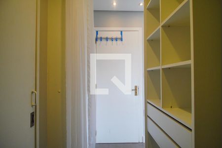 Apartamento para alugar com 89m², 2 quartos e 2 vagas Apartamento para alugar com 89m², 2 quartos e 2 vagasCloset da suíte