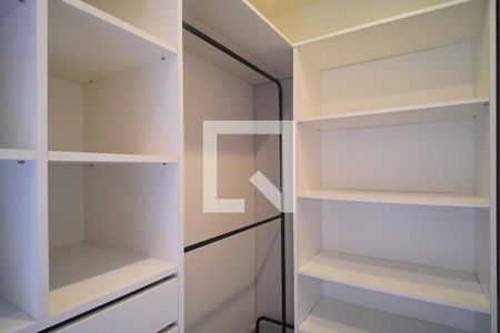 Apartamento para alugar com 89m², 2 quartos e 2 vagas Apartamento para alugar com 89m², 2 quartos e 2 vagasCloset da suíte