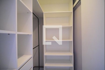 Apartamento para alugar com 89m², 2 quartos e 2 vagas Apartamento para alugar com 89m², 2 quartos e 2 vagasCloset da suíte
