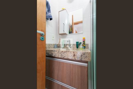 Casa à venda com 78m², 2 quartos e 1 vaga Casa à venda com 78m², 2 quartos e 1 vagaBanheiro Social