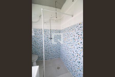 Casa à venda com 300m², 2 quartos e 2 vagasBanheiro