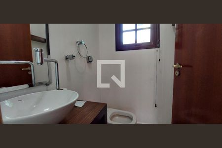 Casa à venda com 292m², 3 quartos e 5 vagasBanheiro 4