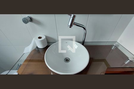 Casa à venda com 292m², 3 quartos e 5 vagasBanheiro 2