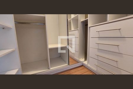 Casa à venda com 292m², 3 quartos e 5 vagasCloset