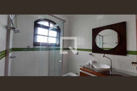 Casa à venda com 292m², 3 quartos e 5 vagasBanheiro 2