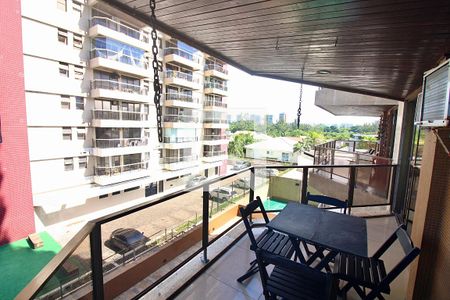 Varanda da Sala de apartamento à venda com 2 quartos, 54m² em Barra da Tijuca, Rio de Janeiro
