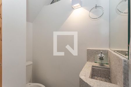 Lavabo de casa para alugar com 2 quartos, 110m² em Vila Mariana, São Paulo