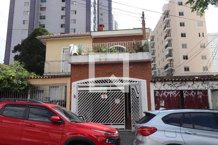 Casa para alugar com 150m², 3 quartos e 2 vagasFachada