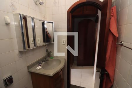 Casa para alugar com 150m², 3 quartos e 2 vagasBanheiro da Suíte