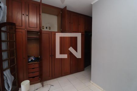 Casa para alugar com 150m², 3 quartos e 2 vagasQuarto 2 - Suíte