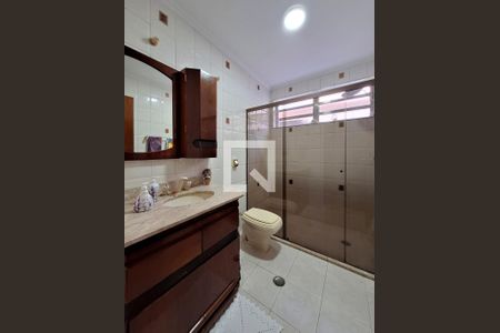 Banheiro de casa à venda com 3 quartos, 220m² em Vila Santa Maria, São Paulo