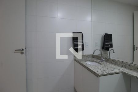 Banheiro de kitnet/studio para alugar com 1 quarto, 25m² em Vila Olímpia, São Paulo
