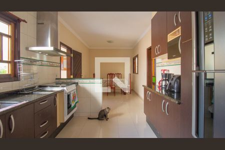 Casa de condomínio à venda com 368m², 4 quartos e 2 vagasCozinha