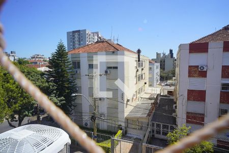 Sala_Vista de apartamento à venda com 2 quartos, 64m² em São Sebastião, Porto Alegre