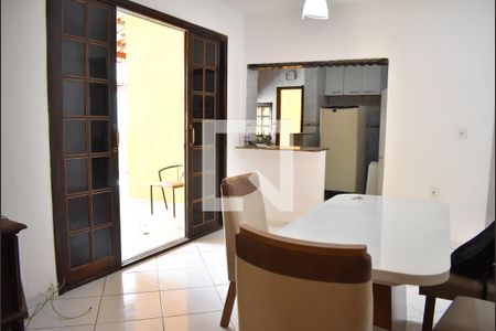 Sala de casa para alugar com 3 quartos, 130m² em Guaratiba, Rio de Janeiro