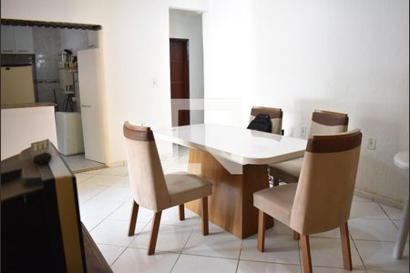 Sala de casa para alugar com 3 quartos, 130m² em Guaratiba, Rio de Janeiro