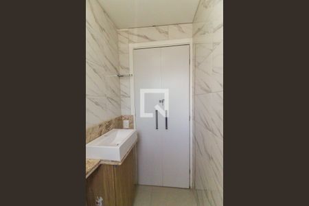 Apartamento para alugar com 41m², 2 quartos e sem vaga Apartamento para alugar com 41m², 2 quartos e sem vagaBanheiro