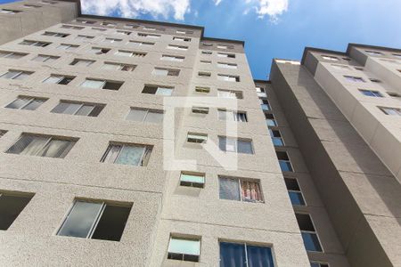 Apartamento para alugar com 41m², 2 quartos e sem vaga Apartamento para alugar com 41m², 2 quartos e sem vagaPlaca na Janela