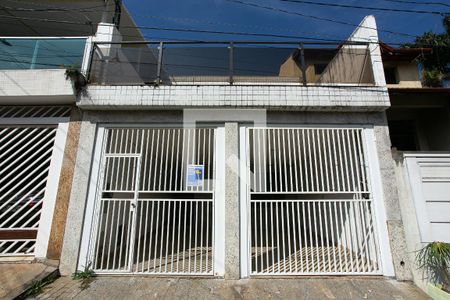 Casa à venda com 270m², 3 quartos e 2 vagasFachada