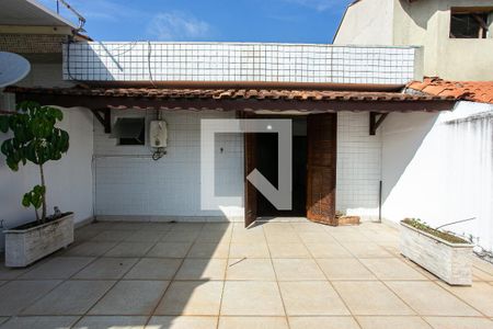 Casa à venda com 270m², 3 quartos e 2 vagasVaranda da Suíte