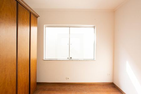 Quarto 1 de casa para alugar com 3 quartos, 270m² em Vila Carrão, São Paulo